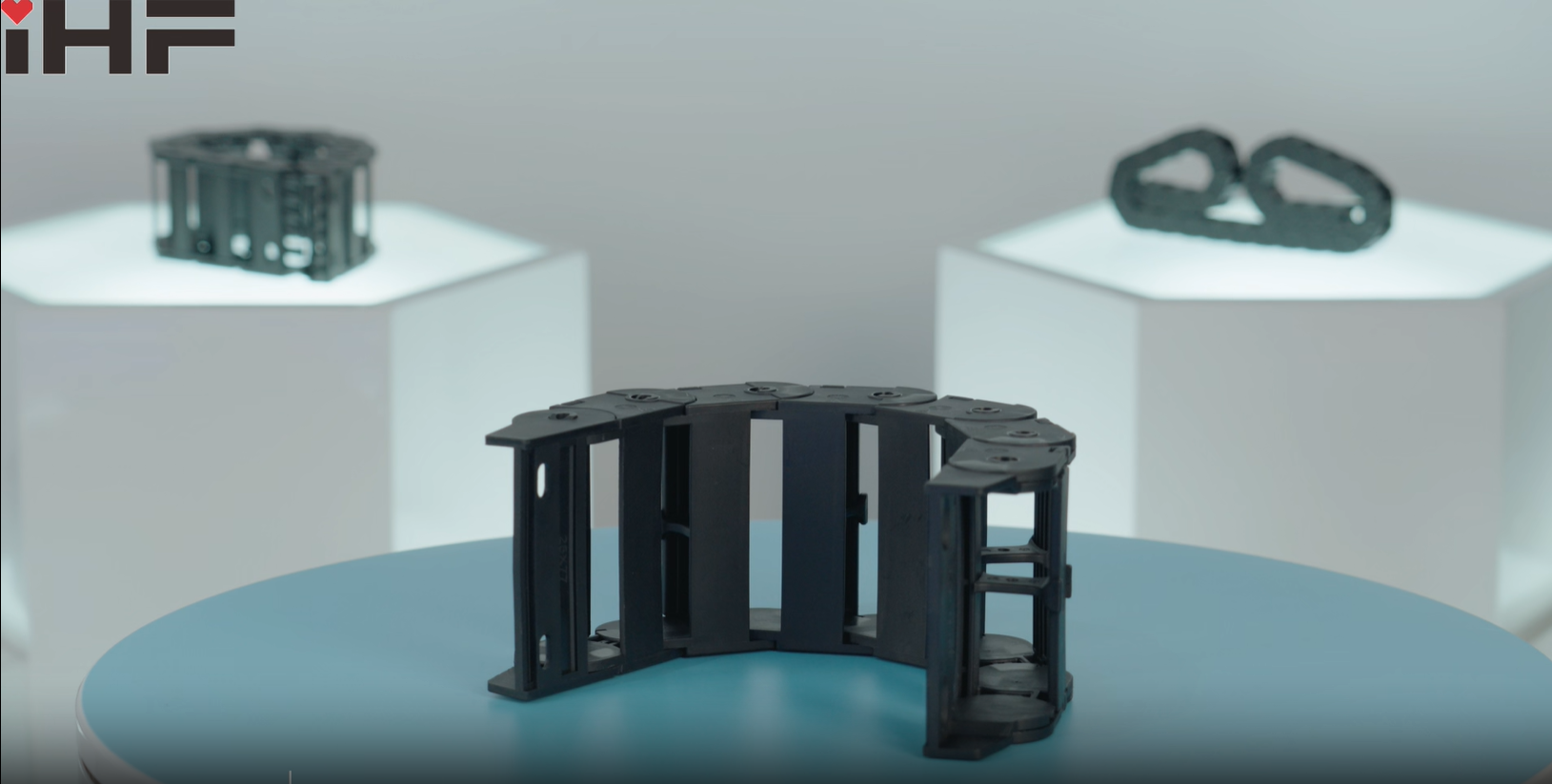 เพิ่มประสิทธิภาพการปกป้องสายเคเบิลด้วยโซลูชันตัวพาสายเคเบิลพลาสติกแบบกำหนดเอง